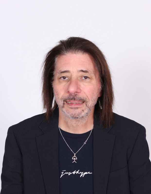 Master Psychic Stevie Fraine